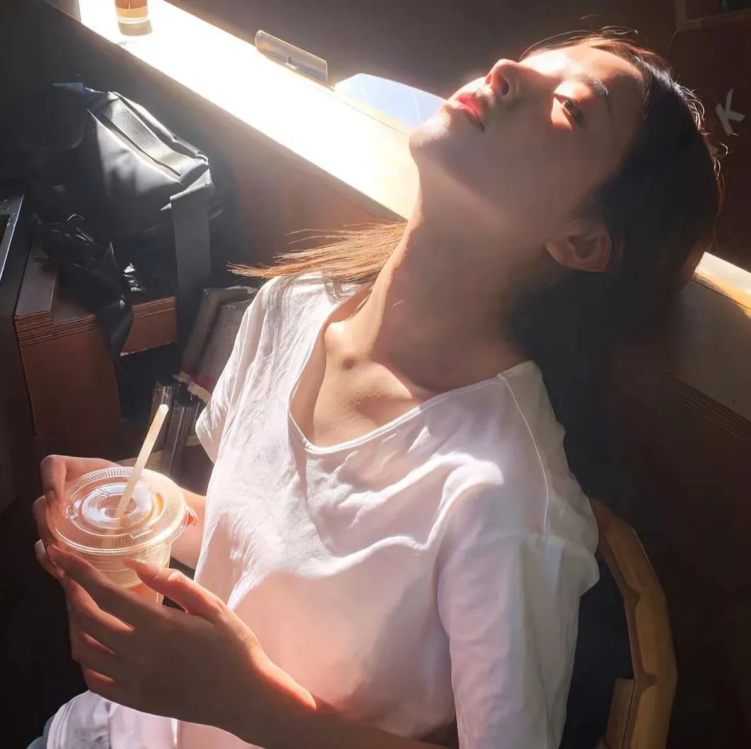 核弹追击 封面